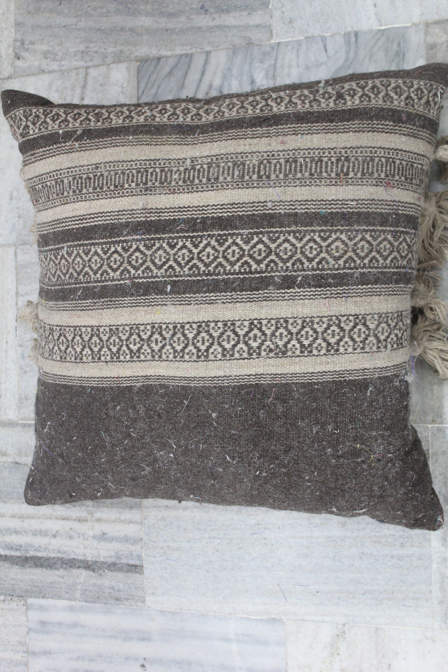 CUSHION WITH JUTE CUSHION COVER COLOR GRADIENT STRIPS