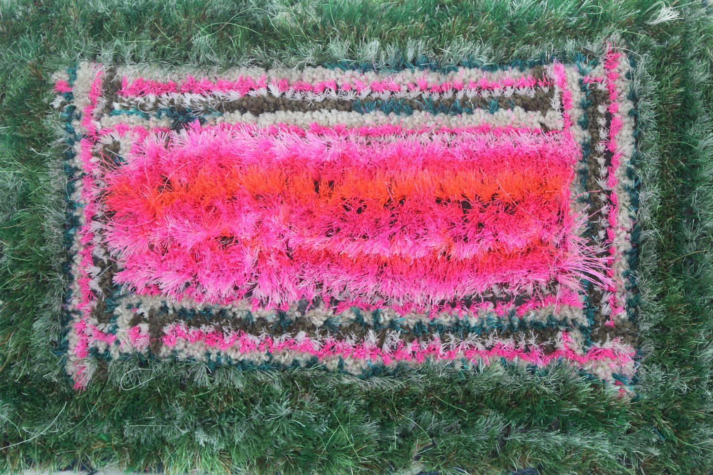 RECTANGULAR GREEN AND PINK DOORMAT
