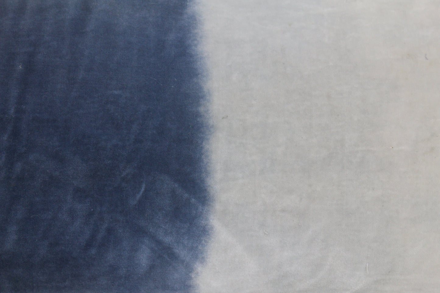 BLUE AND WHITE COLOR GRADIENT CUSHION COVER
