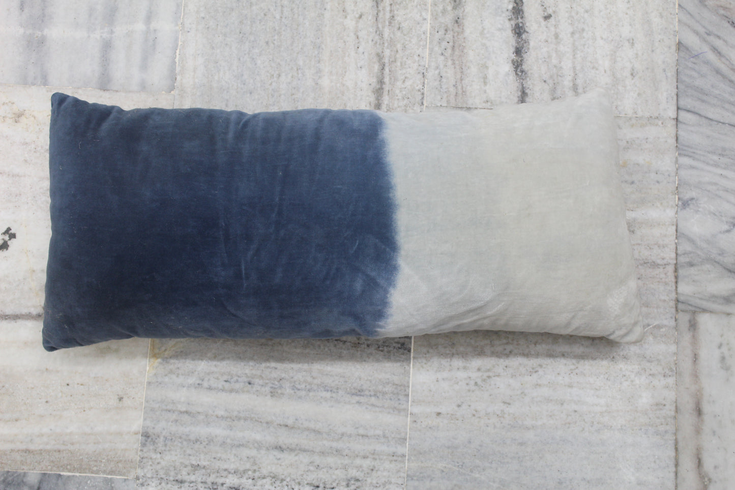 BLUE AND WHITE COLOR GRADIENT CUSHION COVER