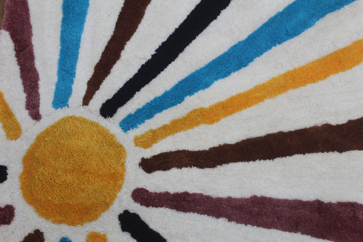 Bright Sun Design Rug Vibrant Multicolor Shaggy Rug