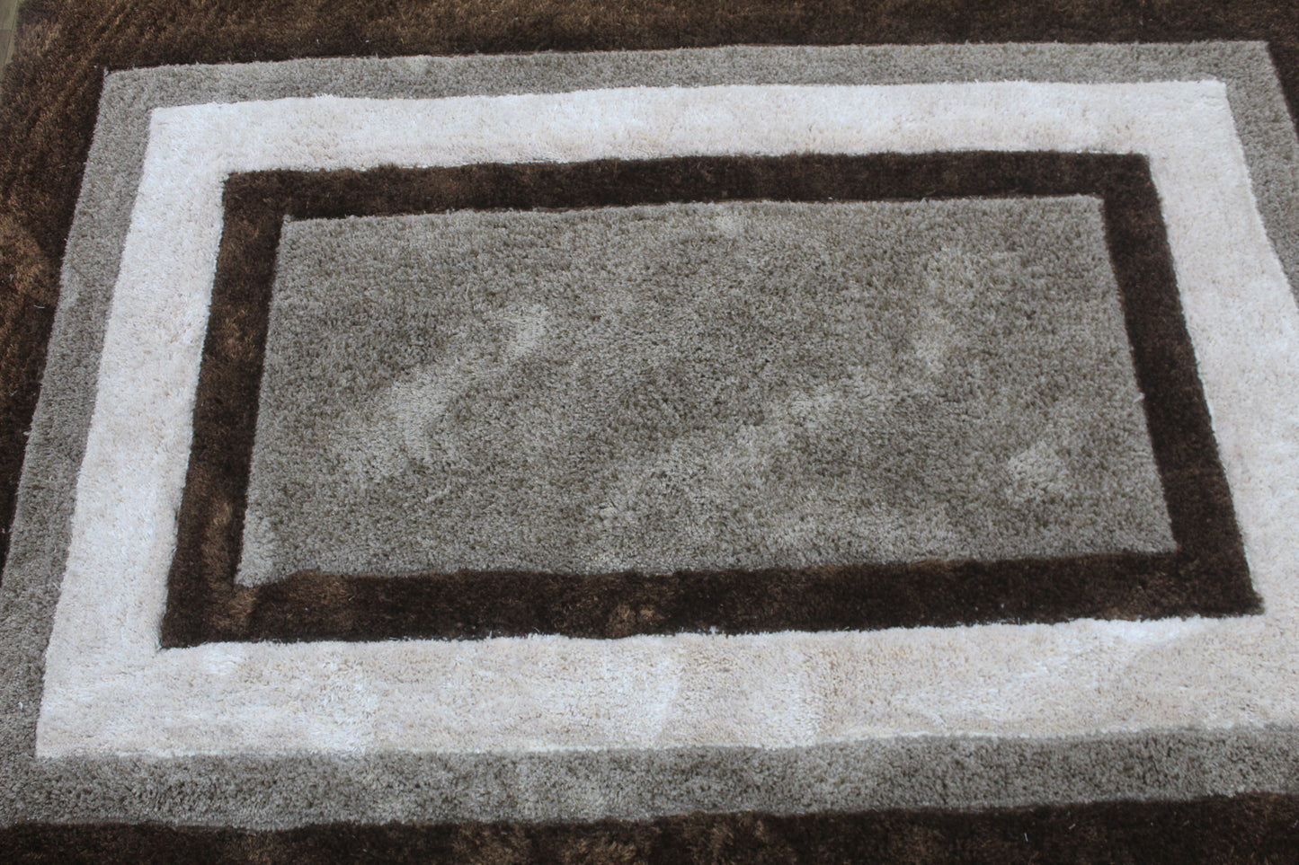 Luxury Shaggy Area Rug in Brown & Beige – Soft Plush Rectangle Carpet