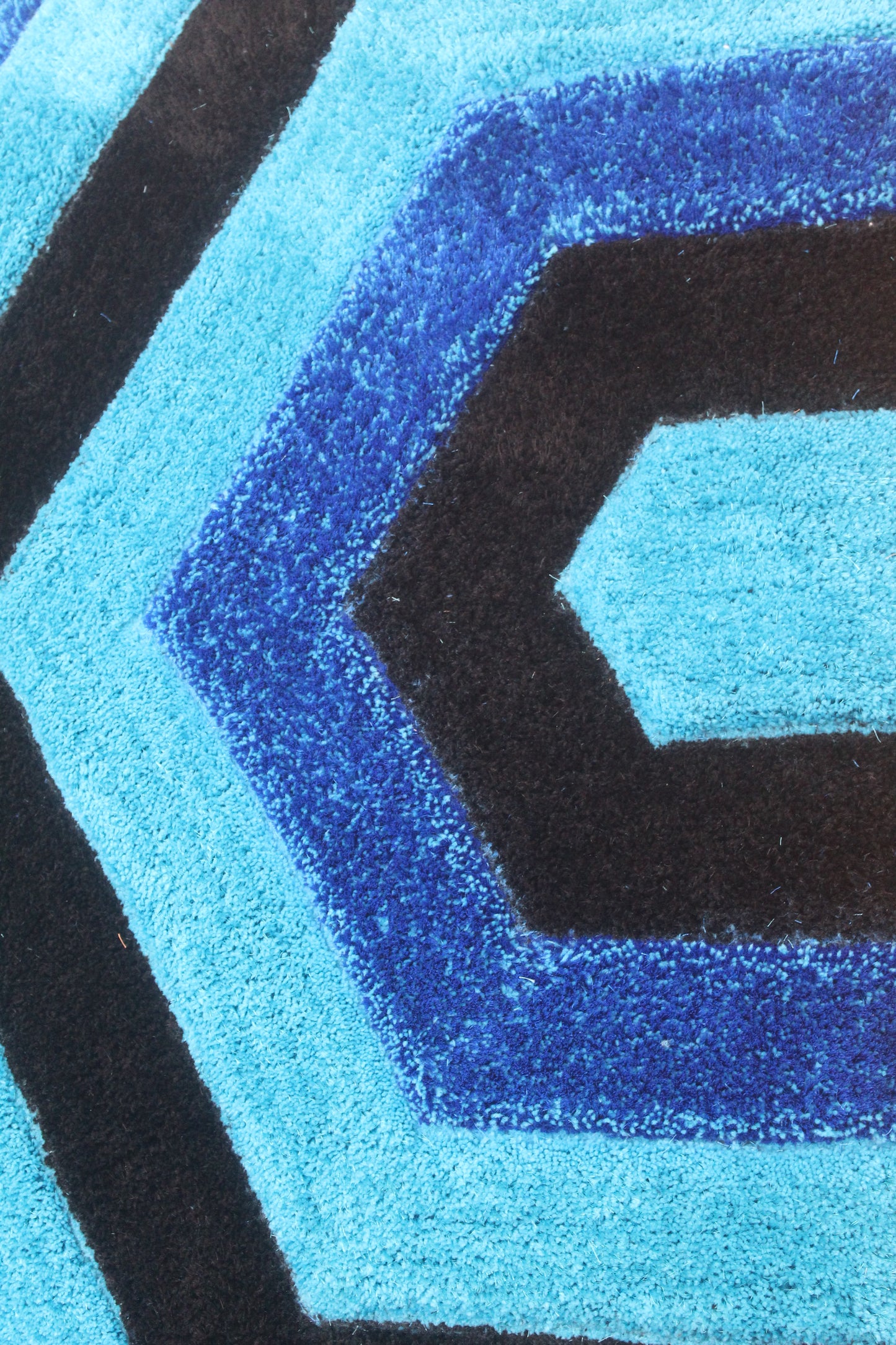 Modern Geometric Area Rug – Plush Blue & Black Statement Design