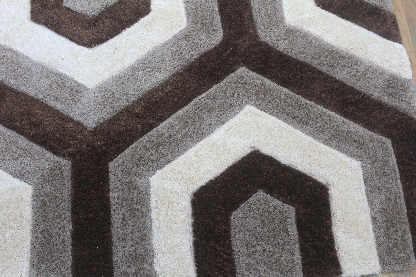 Modern Hexa-Style Neutral Shag Rug
