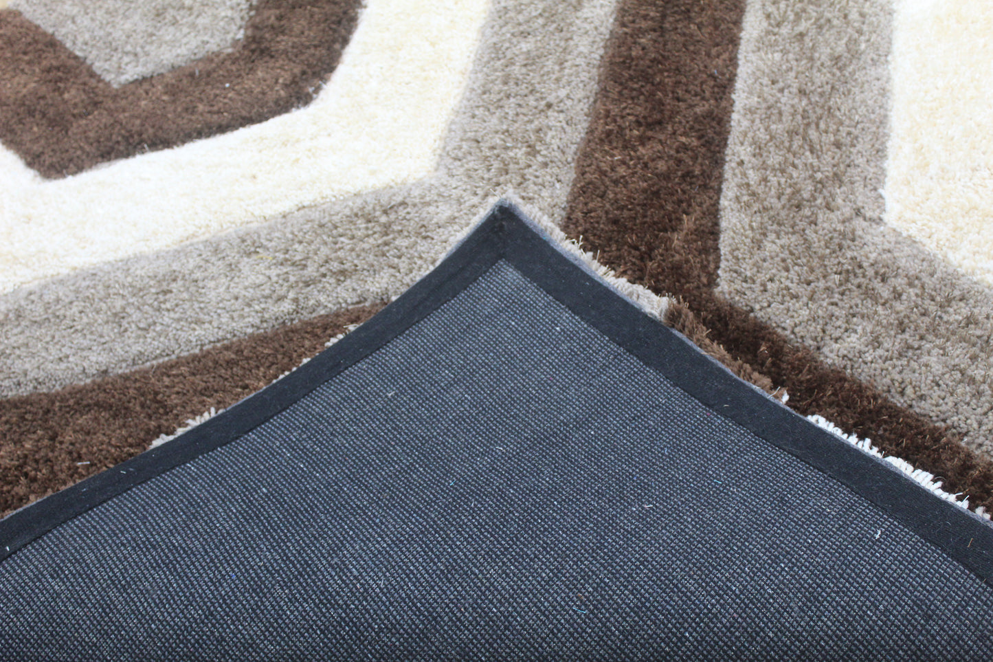 Modern Hexa-Style Neutral Shag Rug
