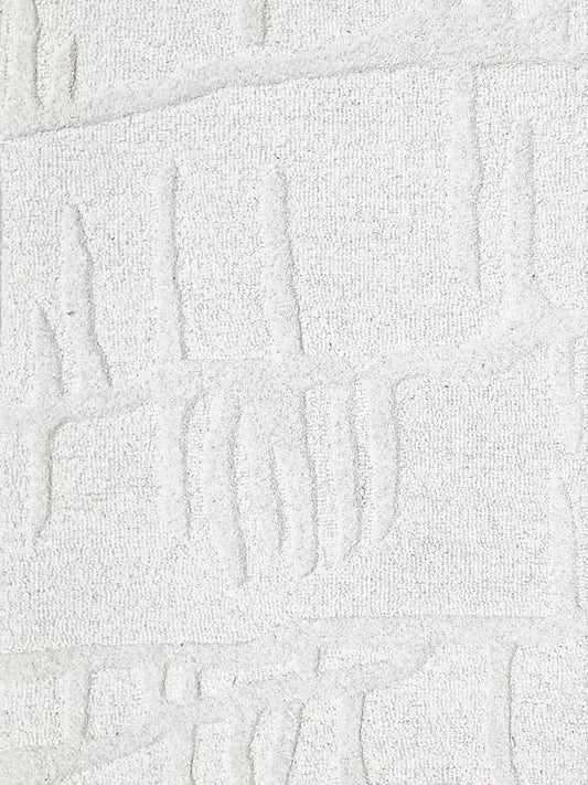 WHITE COLOUR HAND TUFTED WHTH CURL STRAIGHT PATTERN LINE 2X4 AREA RUG