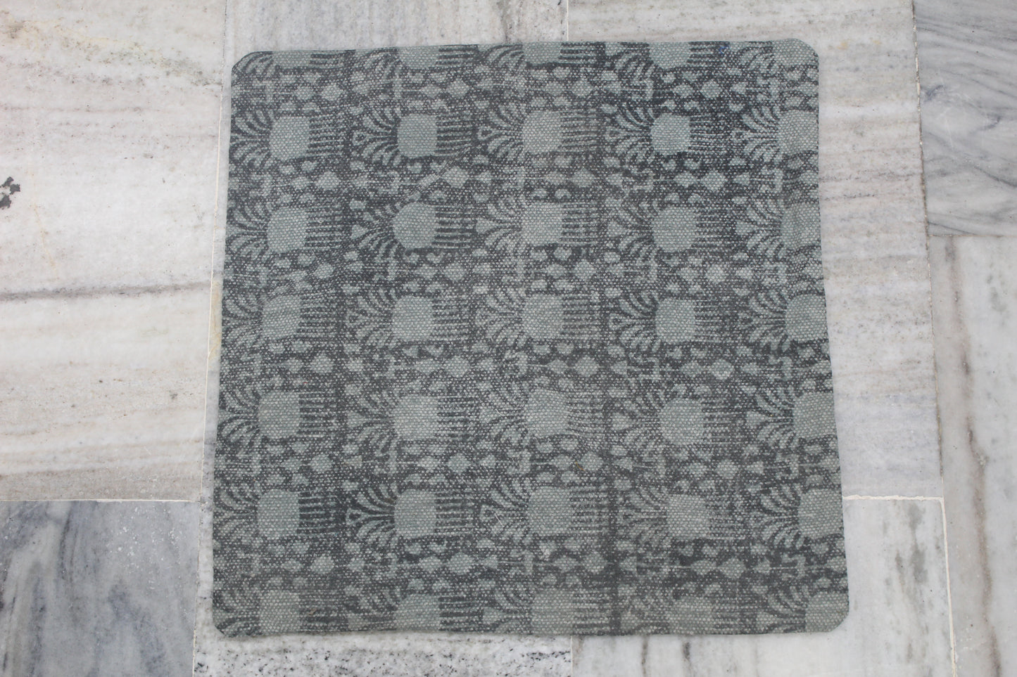 PATTERN DESIGN PLAIN CUSHION COVER