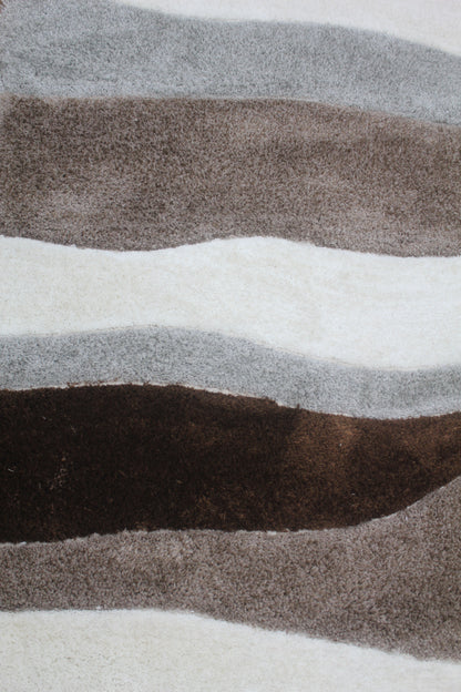 Soft Modern Area Rug with Wavy Stripes – Cozy Home Accent