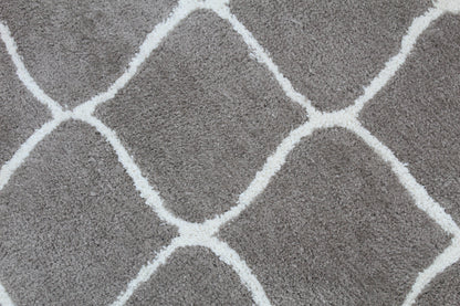 Luxury Shaggy Trellis Pattern Rug – Modern Grey & White Area Carpet for Cozy Living Room and Bedroom Flooring