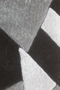 Contemporary Geometric Shaggy Area Rug – Soft Black & Grey Abstract Pattern Carpet for Modern Homes
