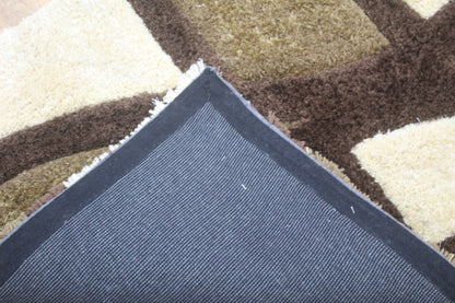 Luxurious Shaggy Rug in Beige and Chocolate Brown – Modern Geometric Pattern for Stylish Interiors