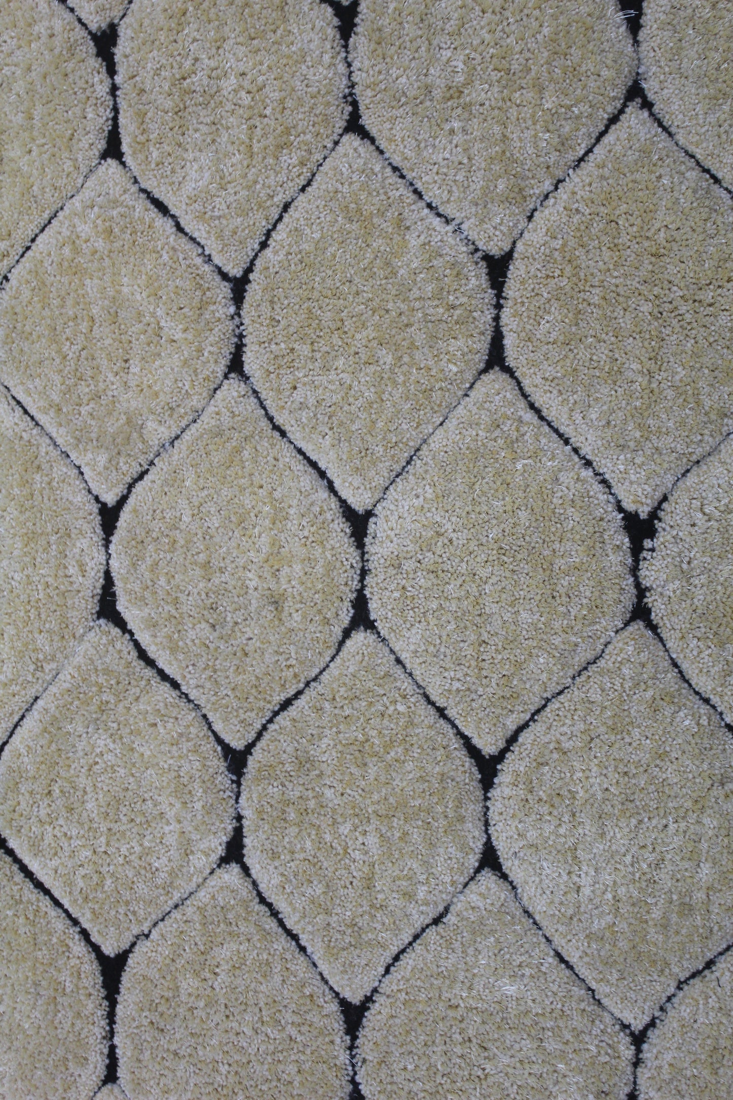 Modern Geometric Diamond Shag Rug – Soft Beige & Cream Accent Carpet for Living Room