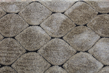 Diamond Lattice Beige Shag Rug – Soft Plush Modern Bedroom Carpet
