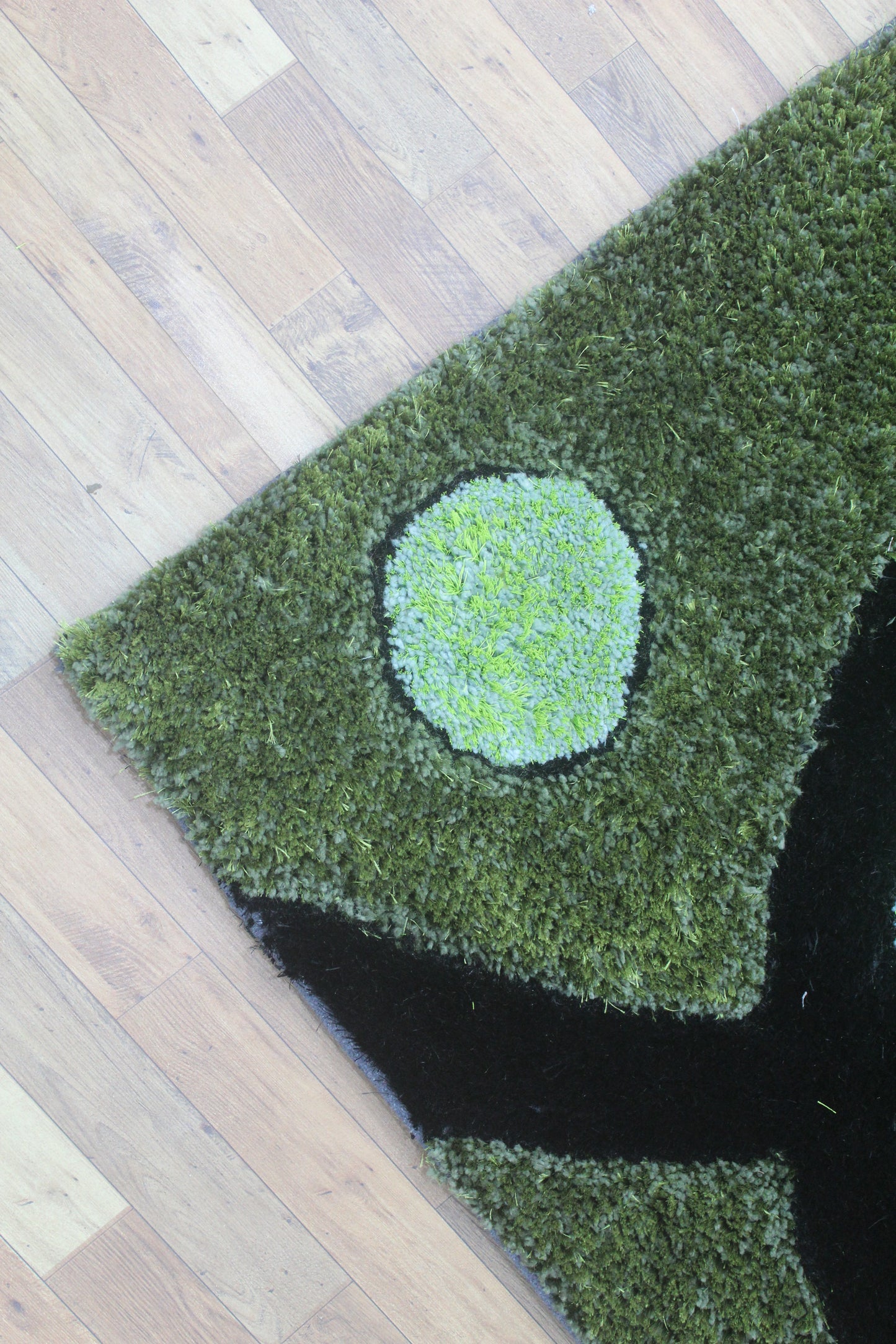 Modern Green Geometric semicircle Shag Rug – Bold Black & Lime Accents