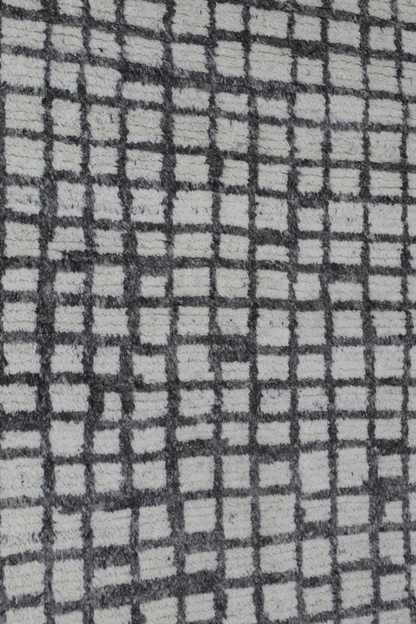 Modern Checkered Grid Rug – Scandinavian Style Soft Wool-Blend Carpet for Living Room & Bedroom Decor