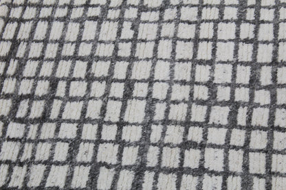 Modern Checkered Grid Rug – Scandinavian Style Soft Wool-Blend Carpet for Living Room & Bedroom Decor